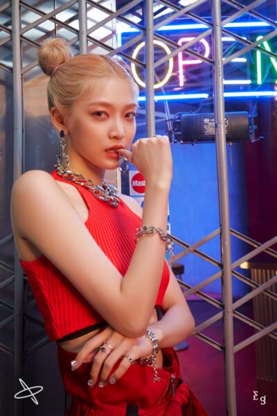 EVERGLOW(エバーグロウ)メンバーの性格やメンバーカラー紹介！公式インスタはある？