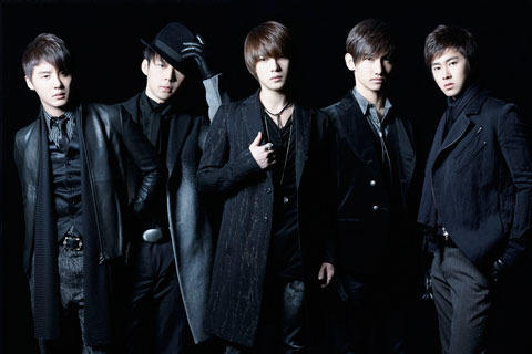 東方神起(とうほうしんき)ワンピースのエンディングを歌ったのはいつの何編?五人だった?