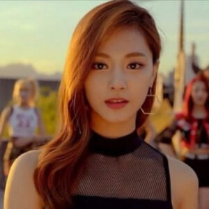 TWICE(トゥワイス)のツウィは可愛すぎる？デビュー当時とデビュー前を比較！