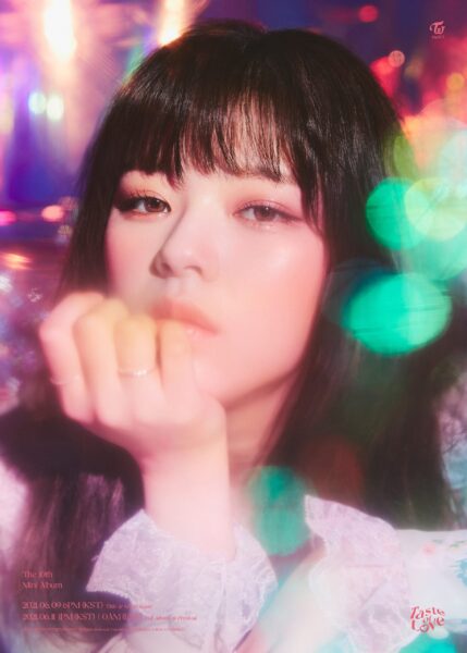 TWICE(トゥワイス)のジョンヨンの仲良しメンバーは？仲間はずれで浮いてる説が？