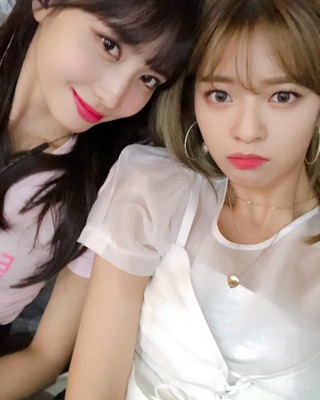 TWICE(トゥワイス)のジョンヨンの仲良しメンバーは？仲間はずれで浮いてる説が？