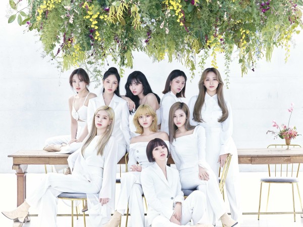 TWICE(トゥワイス)のジヒョの仲良しメンバーは?仲間はずれで浮いてる説が?