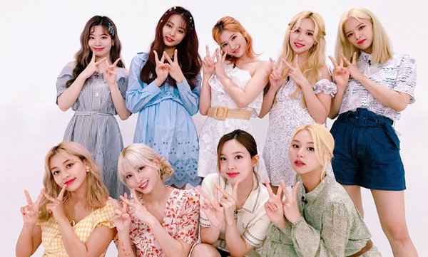 TWICE(トゥワイス)のダヒョンの仲良しメンバーは?仲間はずれで浮いてる説が?