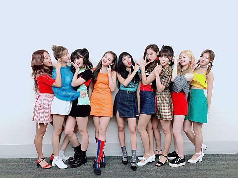 TWICE(トゥワイス)のナヨンの仲良しメンバーは?仲間はずれで浮いてる説が?