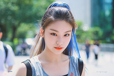 ITZY(イッジ)イェジの自己紹介！本名・年齢・実家などプロフィール情報を網羅！
