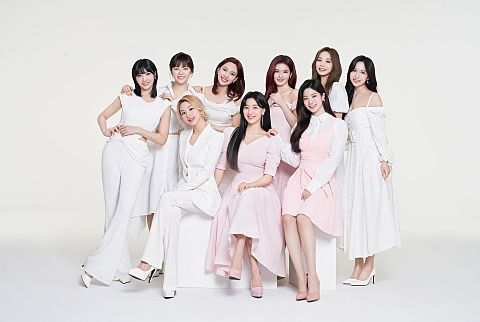 TWICE(トゥワイス)のミナの仲良しメンバーは?仲間はずれで浮いてる説が?