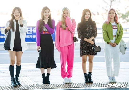 ITZY(イッジ)リュジンの私服と髪型に注目！青髪ボブが似合う！