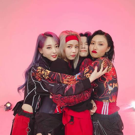 MAMAMOO(ママムー)HIPのwiki!作詞作曲は？歌詞の意味やパート割り、衣装画像も！