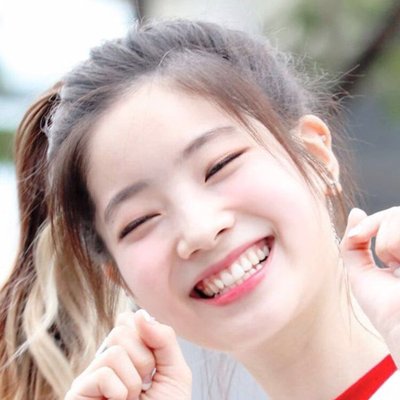 TWICE(トゥワイス)のダヒョンの可愛い画像集！スタイルが良くて足が長い！