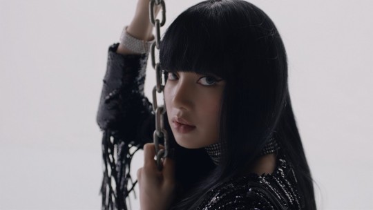 BLACKPINK(ブラックピンク)リサのボブや黒髪など魅力的な髪型集！一番似合うのは？