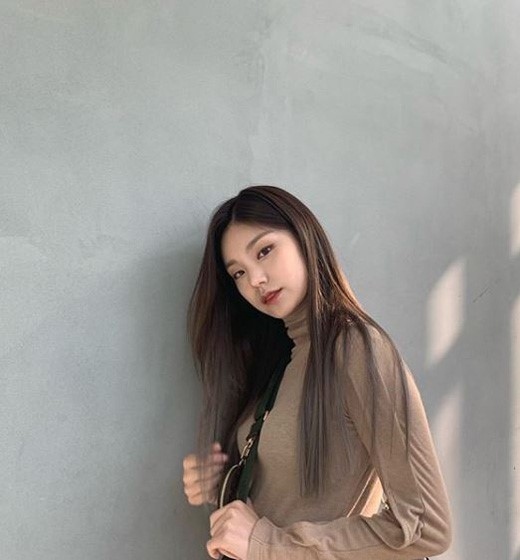 ITZY(イッジ)イェジの自己紹介！本名・年齢・実家などプロフィール情報を網羅！