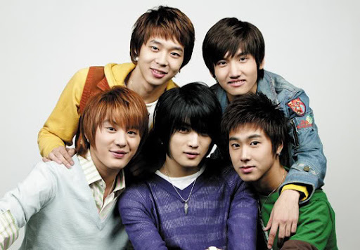 東方神起(とうほうしんき)のデビュー日はいつだった?当時のメンバーと年齢も!