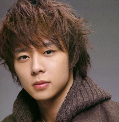 東方神起(とうほうしんき)のデビュー日はいつだった?当時のメンバーと年齢も!