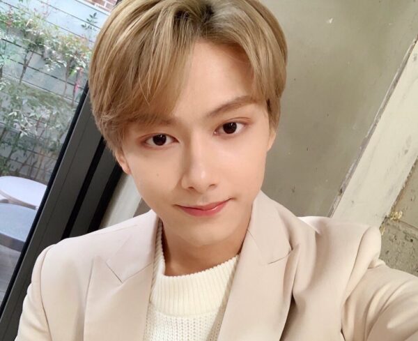 SEVENTEEN(セブンティーン)JUN(ジュン)の髪型集！青髪やロン毛！一番似合うのは？