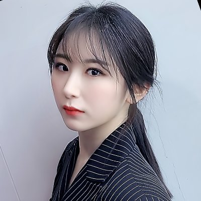 IZ*ONE(アイズワン)イ・チェヨンの髪型やメイクに注目!愛用コスメはどこの?