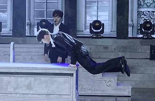 BTS(防弾少年団)のジョングクの筋肉情報！最近の腹筋が凄い！グクから学ぶ筋トレ！