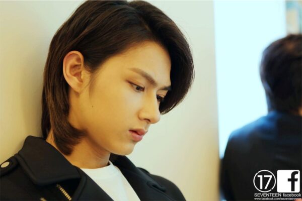 SEVENTEEN(セブンティーン)JUN(ジュン)の髪型集！青髪やロン毛！一番似合うのは？