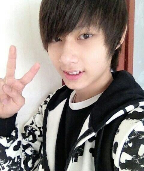 SEVENTEEN(セブンティーン)JUN(ジュン)の髪型集！青髪やロン毛！一番似合うのは？