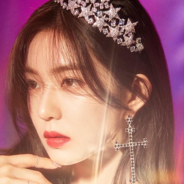 RedVelvet(レッドベルベット)アイリーンのアクセサリーに注目！メガネやピアスが似合う！