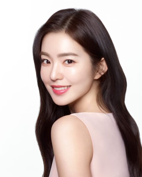 RedVelvet(レッドベルベット)アイリーンのアクセサリーに注目！メガネやピアスが似合う！