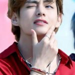 BTS(防弾少年団)V(テテ/ヴィ)のピアスはシャネル?位置や数を調査してみた!