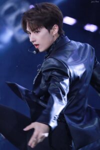 SEVENTEEN(セブンティーン)JUN(ジュン)の髪型集！青髪やロン毛！一番似合うのは？