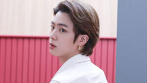 BTS(防弾少年団)ジン愛用の洋服ブランドはどこ？ピアスつけないことが多い？