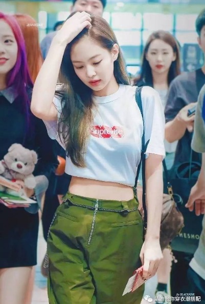 BLACKPINK(ブラックピンク)ジェニーの私服春夏秋冬コーデ！愛用リップはシャネル？