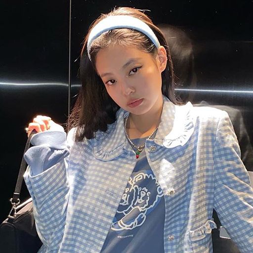 BLACKPINK(ブラックピンク)ジェニーの私服春夏秋冬コーデ!愛用リップはシャネル?