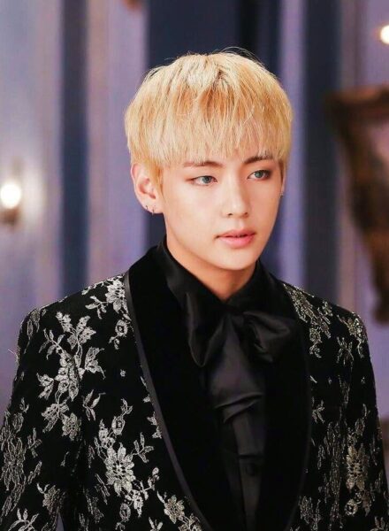 BTS(防弾少年団)V(テテ/ヴィ)のオッドアイ!よく使うカラコンの色は緑?ルナグレー?