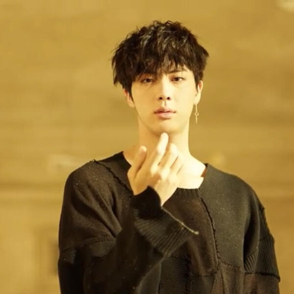 BTS(防弾少年団)ジンのピアスに注目!位置やブランドを徹底調査!