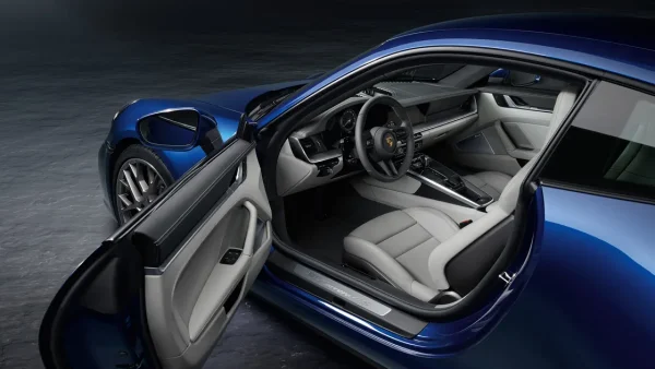 BTS(防弾少年団)ジミンの車の値段は!?ポルシェ?カレラ?免許はいつ取った!?