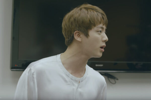 BTS(防弾少年団)V(テテ/ヴィ)とジンの喧嘩理由はなに?日本語字幕で解説