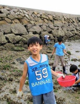 BTS(防弾少年団)のジョングクの子供時代を調査!中学時代の写真も!?
