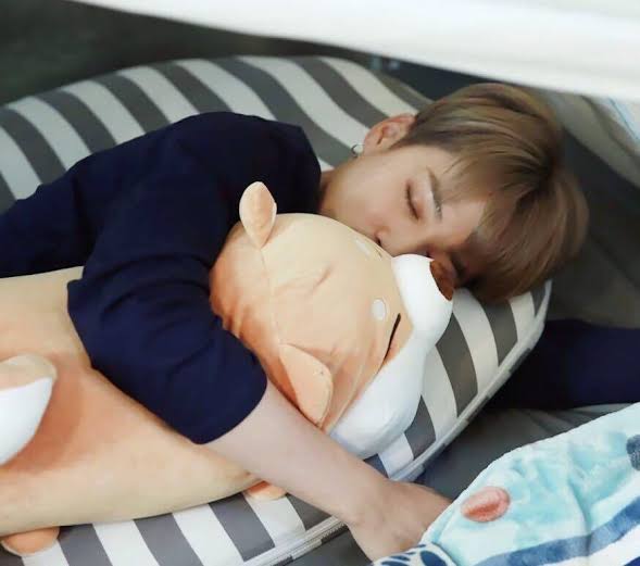 BTS(防弾少年団)ジミンの睡眠時間は短い?韓国人の平均と比べてみました!