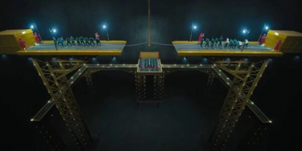 イカゲームの伏線回収|壁や綱引きの意味を解説