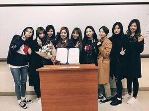 TWICE(トゥワイス)の幼少期や高校・中学時代の卒アル画像まとめ