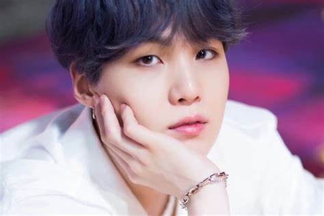 BTS(防弾少年団)SUGA(シュガ)名前の由来は?年齢や似てると噂の両親もご紹介!
