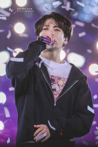 BTS(防弾少年団)のジョングクがライブで号泣?泣く演技?涙の訳を徹底調査!