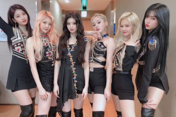 EVERGLOW(エバーグロウ)の実力は?爆発的に売れない理由を調査!日本デビューの可能性は?