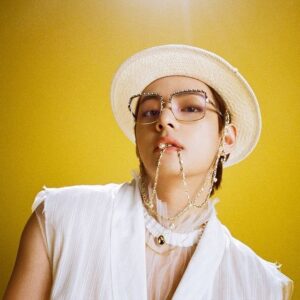 BTS(防弾少年団)V(テテ/ヴィ)のメガネのブランドは？ライブ中の外すタイミングは？