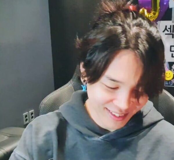 BTS(防弾少年団)ジミンのおしゃれ私服!愛用ブランドを徹底調査!ピアスや財布、香水まで!シャネルも!?