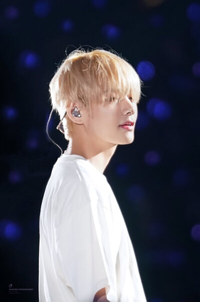 BTS(防弾少年団)V(テテ/ヴィ)のメガネのブランドは?ライブ中の外すタイミングは?