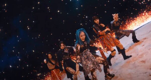 EVERGLOW(エバーグロウ)bon bon chocolat/firstなど人気曲の和訳紹介！