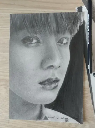 BTS(防弾少年団)のジョングクのお父さんの年齢は?昔書いた絵を発見!?