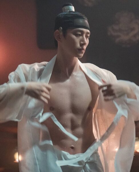 2PMのメンバーの2022年現在の人気順ランキング!