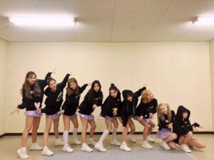 TWICE(トゥワイス)の前髪のやり方｜巻き方・シースルー・前髪なし