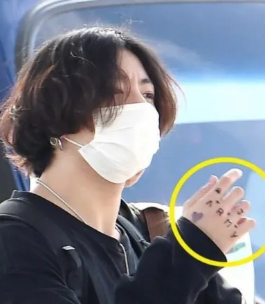 BTS(防弾少年団)のジョングク、タトゥーの意味は彼女が関係？左手や背中のは消えた？