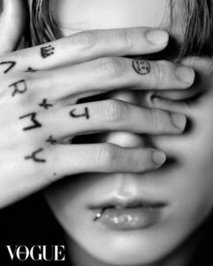 BTS(防弾少年団)のジョングク、タトゥーの意味は彼女が関係？左手や背中のは消えた？