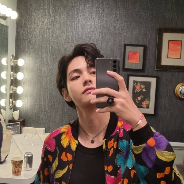 BTS(防弾少年団)V(テテ/ヴィ)のインスタライブがヤバい!本人のアカウントはどれ?